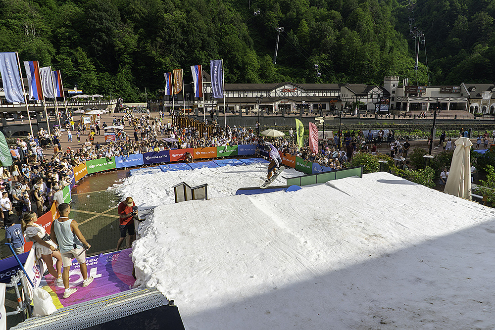 HOT SNOW BATTLE 2023, фото 1 - круглогодичный курорт «Роза Хутор»